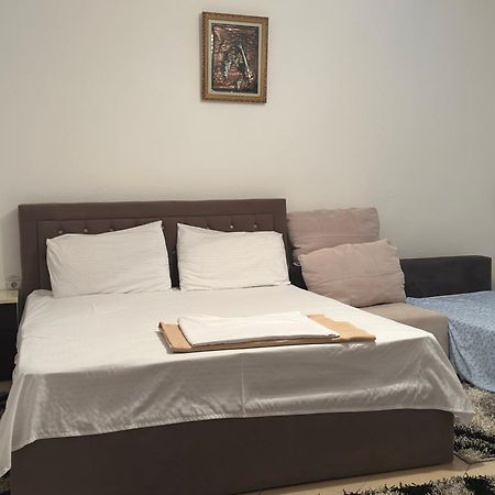 Guri Guest House Pogradec Exterior foto